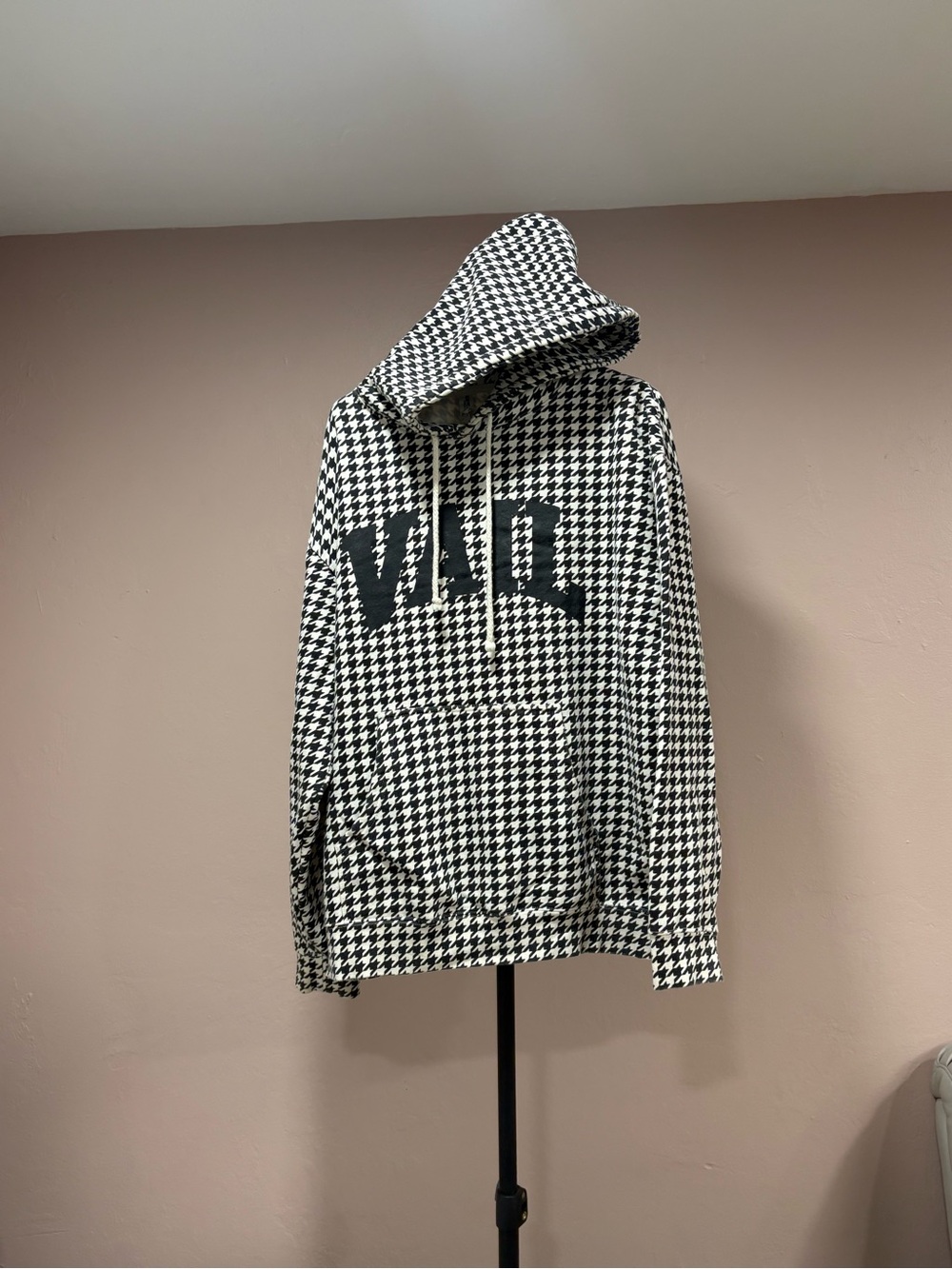 Box #8 Vail Houndstooth Hoodie - Black & White Men's Sweater